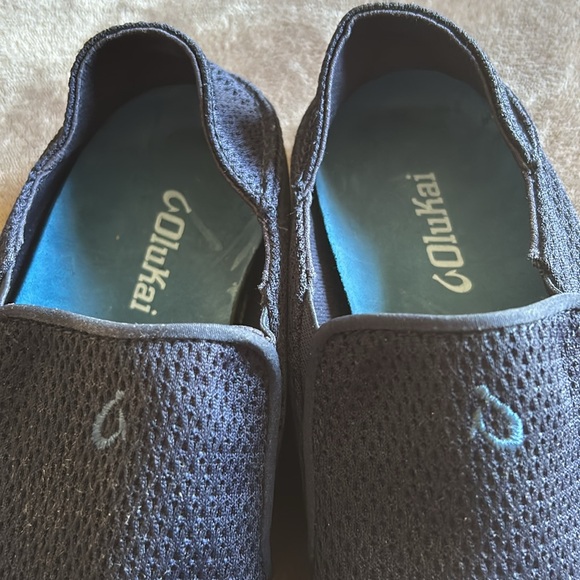 Men's size  8 Olukai  slip ons sneakers navy blue comfortable mesh style - Picture 3 of 14